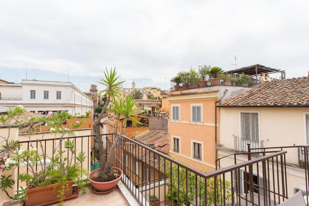 Apartment Frangipane 31 Monti Terrace Rome