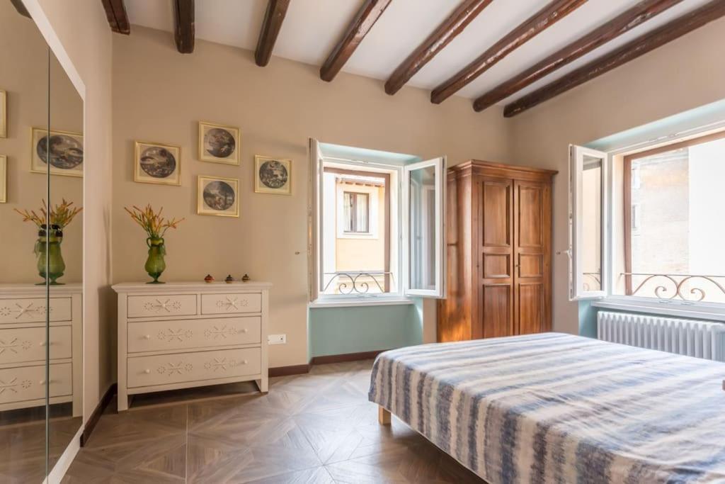 Apartment Frangipane 31 Monti Terrace *