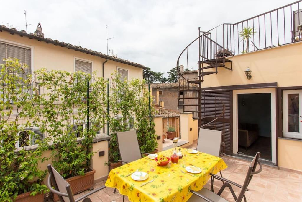 Frangipane 31 Monti Terrace * Rome